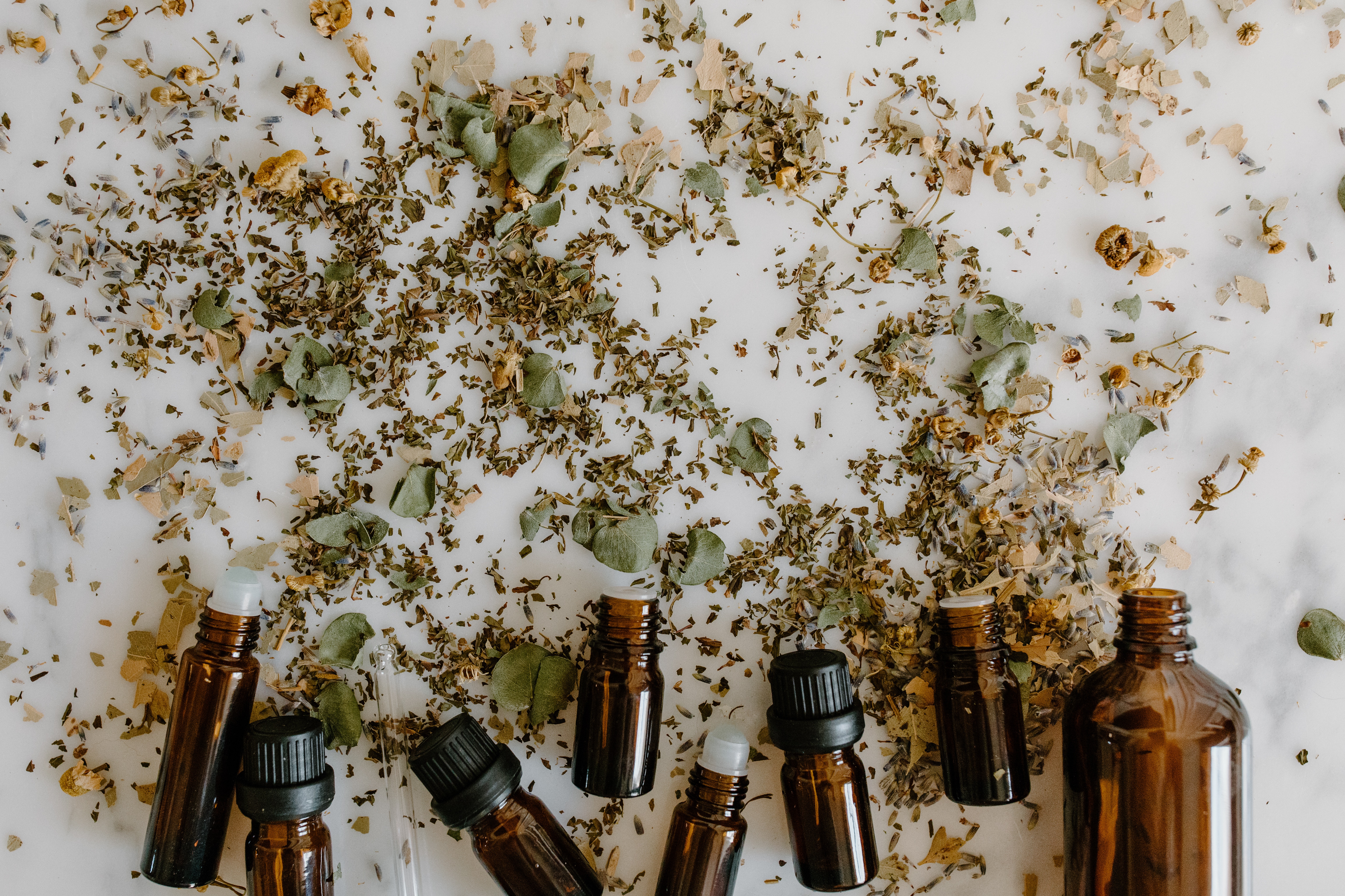 Aceites esenciales con flores